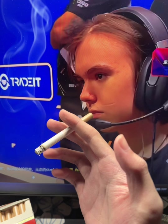 m0NESY ：我们和donk很熟，他人很好