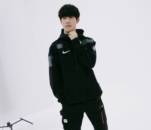 新战斗通行证 V25 第四季的所有物品